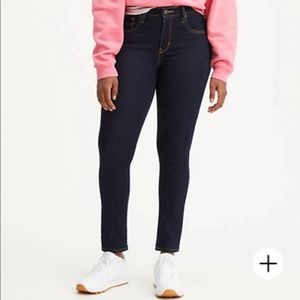 Levi’s 721 High Rise Skinny Medium Dark size 30